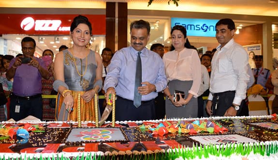 Mani Square celebrates its 8th Anniversary