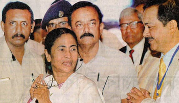 ASSOCHAM 2016: Felicitation of Chief Minister