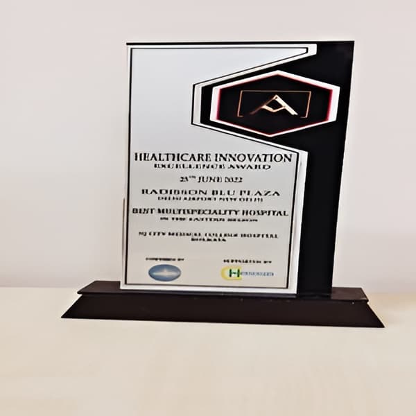 Healthcare Innovation-Best multispeciality hospital Trophy 2022